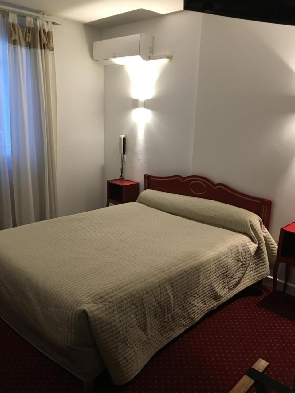 Hotel Victor Hugo Ντιζόν Εξωτερικό φωτογραφία